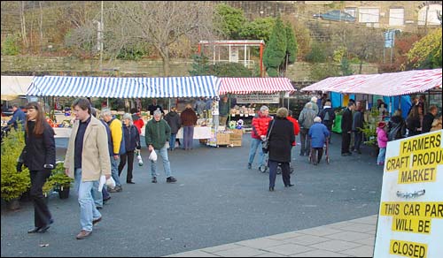 Farmers' market